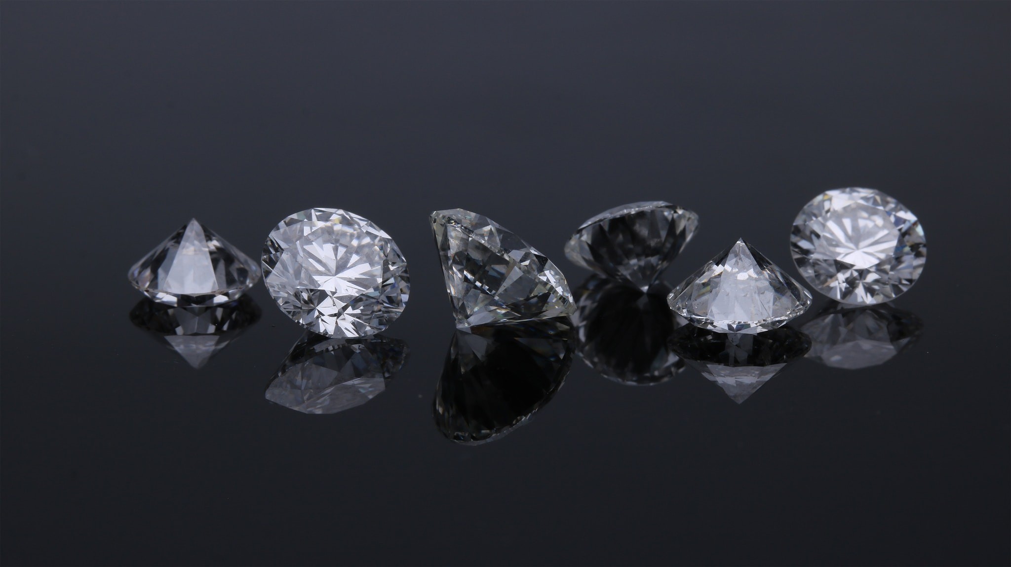 Moissanite Rings and Jewellery | Moissanite UK